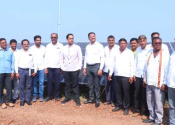 पाचोरा तालुक्यातील लासगाव येथे 5 मेगावॉट सौर ऊर्जा प्रकल्पाचे आ. किशोर पाटील यांच्या हस्ते झाले उदघाटन