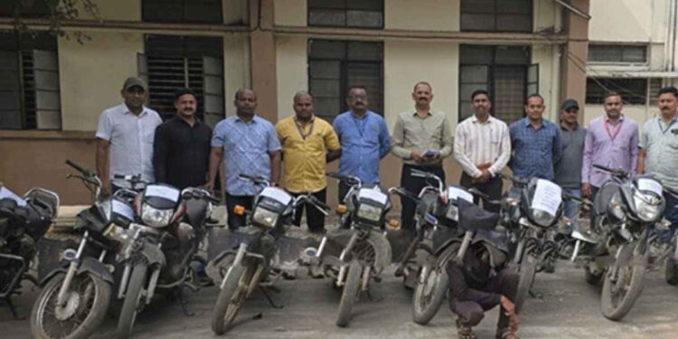 धुळ्यात चोरीच्या ९ दुचाकींसह अट्टल चोरटा पोलिसांच्या तावडीत