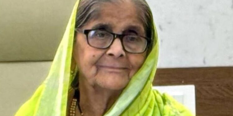 पाचोर्‍याचे आमदार किशोर आप्पा पाटील यांना मातृशोक