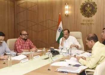 जळगाव औद्योगिक क्षेत्राला ‘डी प्लस ‘ झोन करण्यासाठी अर्थमंत्री सकारात्मक