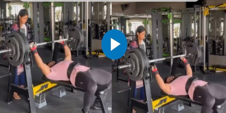 व्यायाम करताना अति आत्मविश्वास नडला, पत्नीमुळे वाचा जीव; जिममधील थरारक व्हिडीओ व्हायरल