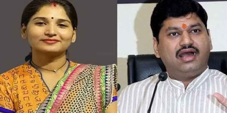 धनंजय मुंडेंचा पाय आणखी खोलात; करुणा शर्मांना दरमहा ‘एवढी’ रक्कम पोटगीपोटी देण्याचे कोर्टाचे निर्देश