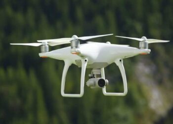 जिल्हा प्रशासनामार्फत ड्रोन कॅमेराव्दारे परीक्षा केंद्राची निगराणी ; जिल्ह्यात कॉपीमुक्त अभियान राबविण्याबाबत सुचना जारी