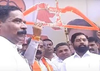 ठाकरे गटाला धक्का ; राजन साळवींचा असंख्य पदाधिकाऱ्यांसह शिंदे गटात प्रवेश