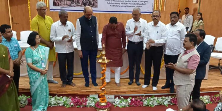 आदिवासी विद्यार्थी केंद्रबिंदू मानून विद्यापीठ काम करत असल्याचे पाहुन प्रभावित झालो; आदिवासी विकास मंत्री डॉ. अशोक उईके