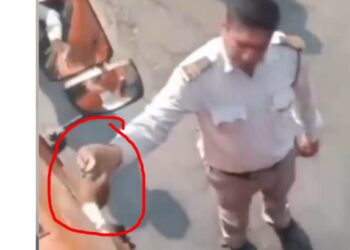 ट्रक चालकाकडून पैसे घेतल्याप्रकरणी तीन वाहतूक पोलीस निलंबित ; पोलीस अधिक्षक डॉ. महेश्वर रेड्डी यांची माहिती