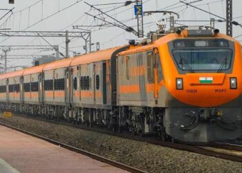 मुंबईला मिळाली पहिली अमृत भारत एक्सप्रेस; जळगावातील प्रवाशांना मिळाला लाभ, कुठून कुठपर्यंत धावणार?