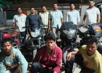 जळगाव गुन्हे शाखेने दुचाकी चोरट्यांच्या त्रिकूटाला ठोकल्या बेड्या
