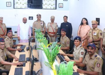 जळगाव येथे ‘सायबर पोलीस स्टेशनचे पालकमंत्री यांनी केले उद्घाटन