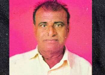 लग्नात भाचीला आशीर्वाद देऊन परताना मामावर काळाचा घाला; अपघातात मामा जागीच ठार,मामी जखमी