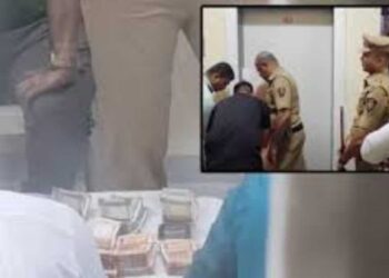 धुळ्यातील शासकीय विश्रामगृहात सापडलं मोठं घबाड; प्रशासनासह राजकारणात खळबळ