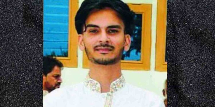 मित्राला वाचविण्यात जीव गमावला; गाळात बुडाल्यामुळे तरुणाचा मृत्यू