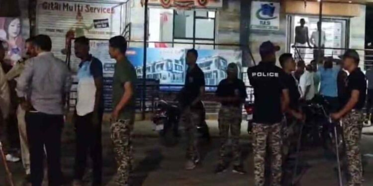 जळगाव शहरात जोरदार राडा; दोन गटात तुफान दगडफेक, १० ते १२ जण पोलिसांच्या ताब्यात