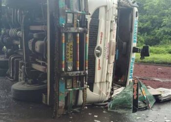 धुळे- सुरत महामार्गावर दोन वेगवेगळे भीषण अपघात