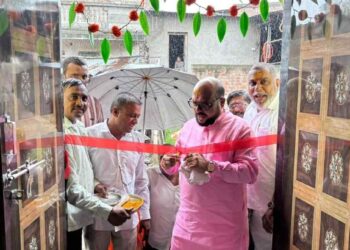 कडगावात विकासाचा त्रिवेणी संगम; विविध विकासकामाचे पालकमंत्र्यांच्या हस्ते उदघाटन