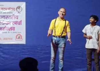 नाट्यरंगच्या “गाईड” एकांकिकेने नाट्यपरिषद करंडक स्पर्धेत पटकावला जळगावच्या फेरीत प्रथम क्रमांक