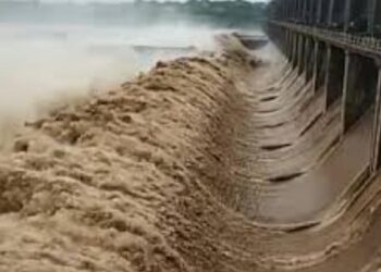 हतनूर धरणाचे 20 गेट उघडले ; नदी काठच्या गावांना सतर्कता बाळगण्याचे निर्देश