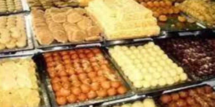 अन्न व औषध प्रशासनाची धडक कारवाई; १५१ किलो मिठाईचा साठा जप्त