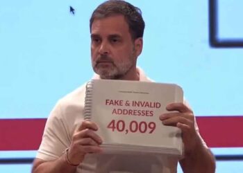 महाराष्ट्रापासून कर्नाटकात मतांची चोरी कशी झाली? राहुल गांधींनी पुरावेच सादर केले, निवडणूक आयोगावरही गंभीर आरोप