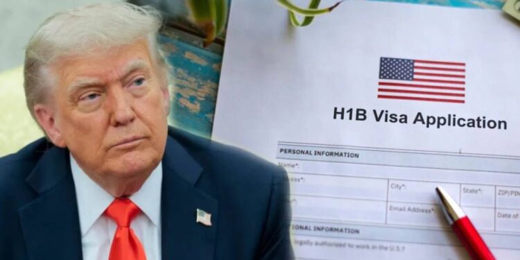 H-1B व्हिसासाठी ट्रम्प प्रशासनाकडून नवे नियम लागू ; आता नव्या अर्जदारांना भरावी लागणार तब्बल ‘इतकी’ फी?