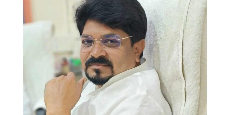 अजित पवार गटाचे नेते विनोद देशमुखांना अटक; जळगावमध्ये राजकीय खळबळ !