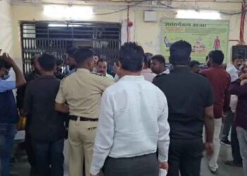 खेडी कढोलीमध्ये दोन गटात तुफान हाणामारी ; १३ जण जखमी, दोघांची प्रकृती गंभीर