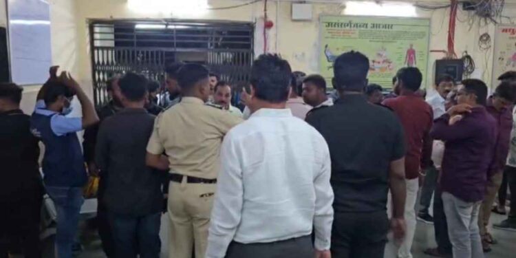 खेडी कढोलीमध्ये दोन गटात तुफान हाणामारी ; १३ जण जखमी, दोघांची प्रकृती गंभीर