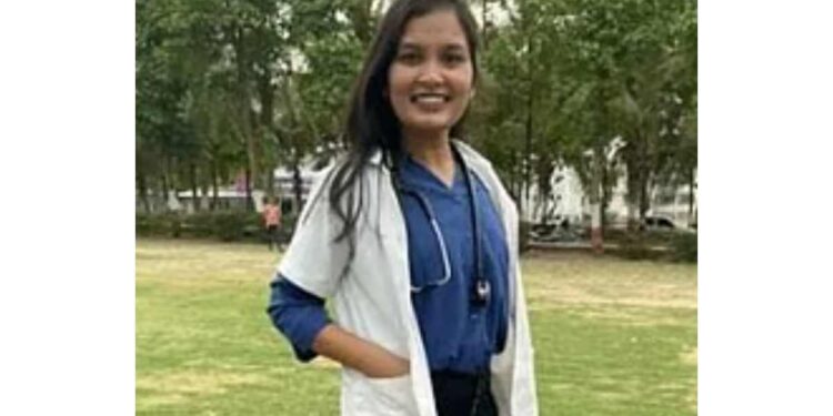 महिला डॉक्टरने आयुष्य संपवलं; वैद्यकीय क्षेत्रात खळबळ