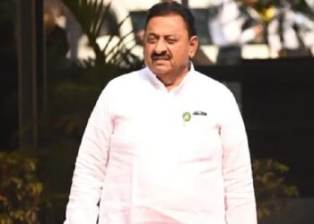 बाबासाहेब पाटलांनी सोडलं अचानक गोंदिया जिल्ह्याचे पालकमंत्री पद ; नेमकं कारण काय?