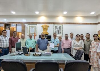 “माझे शहर माझी जबाबदारी” उपक्रमांतर्गत जळगाव महानगरपालिकेला स्वच्छता व्यवस्थापनाबाबत निवेदन