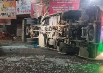 उत्तर प्रदेशात धरणगाव तालुक्यातील भाविकांच्या बसला अपघात ; एकाच मृत्यू, अनेक जखमी