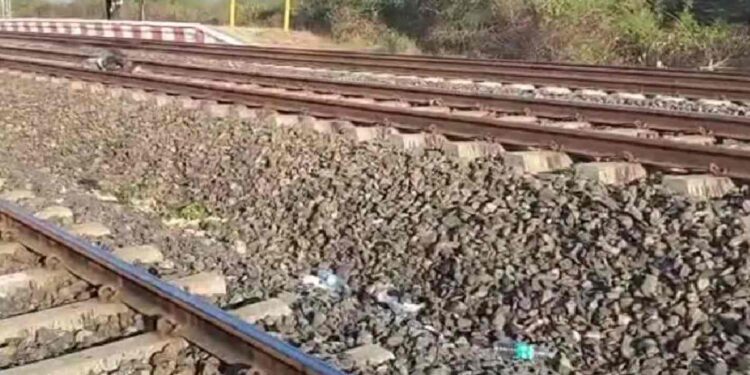 एकाच कुटुंबातील चार जणांच्या मृत्यूने नांदेड हादरलंय