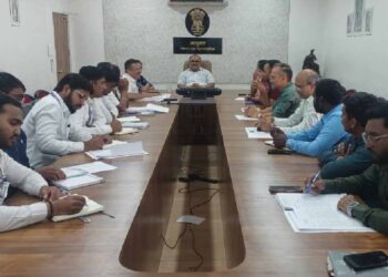 जळगाव महानगरपालिकेची “माझे शहर माझी जबाबदारी” उपक्रमाच्या टीम सोबत स्वच्छता आढावा बैठक