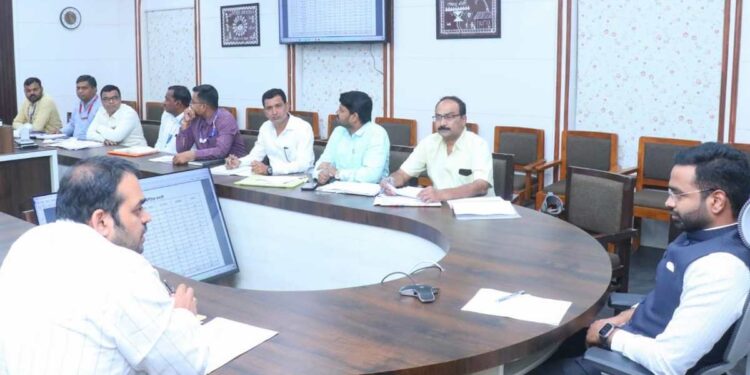 जळगाव जिल्ह्यात एकल महिलांच्या सक्षमीकरणासाठी सर्वेक्षण समन्वय बैठक संपन्न