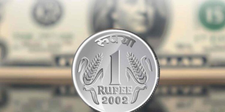 भारतीय रुपयाची डॉलरच्या तुलनेमध्ये ऐतिहासिक घसरण; खरे कारण अन् तुमच्यावर काय परिणाम होईल? जाणून घ्या
