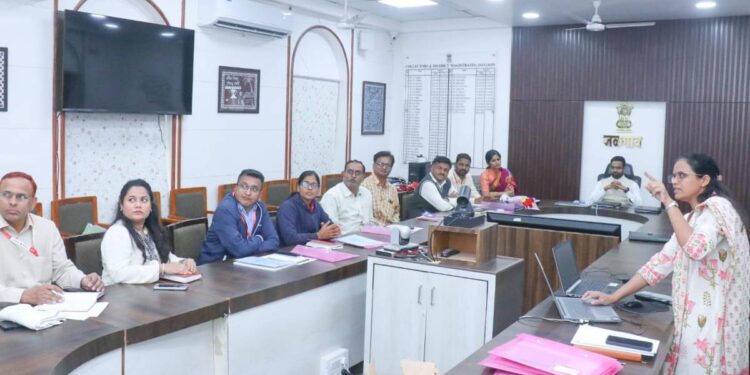 जळगाव जिल्ह्यात भूजल डेटा व जलचर मॅपिंगचा वापर याविषयावर कार्यशाळा संपन्न