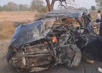 चोपड्यात भीषण अपघातात दोन तरुण ठार, तिघे गंभीर जखमी