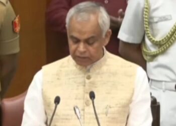 विकसित महाराष्ट्राचा संकल्प; राज्यपालांच्या अभिभाषणाने रणशिंग फुंकले