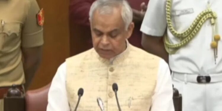 विकसित महाराष्ट्राचा संकल्प; राज्यपालांच्या अभिभाषणाने रणशिंग फुंकले