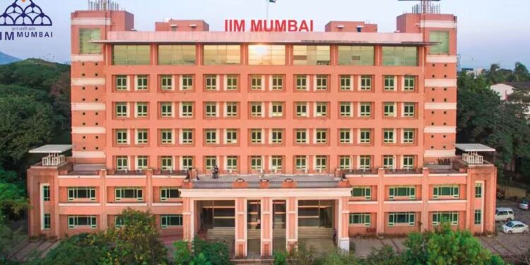 आयआयएम मुंबईमध्ये नोकरी करण्याची संधी; कोणत्याही परीक्षेशिवाय होणार निवड