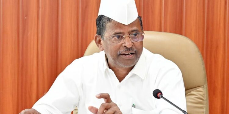 तर मी राजीनामा देईल ; कारकुनाला अटक झाल्यानंतर नरहरी झिरवळांनी एका वाक्यात विषय संपविला