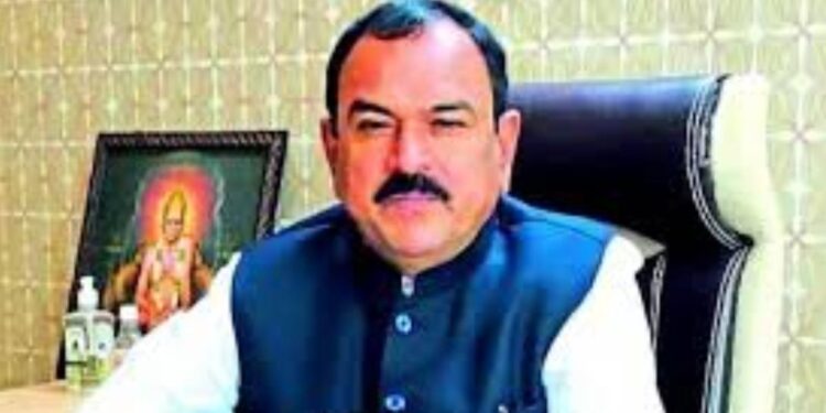 58 पॉर्न व्हिडीओ! पेन ड्राईव्ह,अन् ..! नाशिकचा बलात्कारी ज्योतिषाला अखेर अटक, महाराष्ट्रात खळबळ