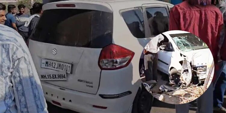 भरधाव अर्टिगा कारने पाच नागरिकांना उडविले, मुक्ताईनगरच्या हरताळा फाट्यानजीकची घटना