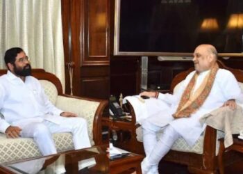 अधिवेशन सुरू असतानाच एकनाथ शिंदे तातडीने दिल्लीला रवाना; कारण काय?