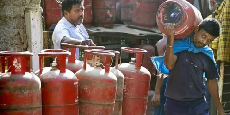 चिंताजनक ! कतारमधील सर्वात मोठ्या एलएनजी सेंटरवर हल्ला, भारतावर काय परिणाम होणार?