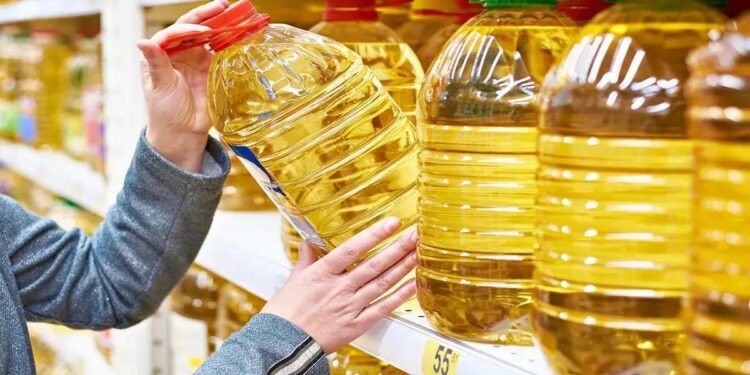 युद्धामुळे सामान्यांचे बजेट कोलमडणार; खाद्यतेलाच्या किमतीत मोठी दरवाढ