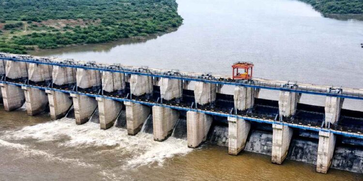 रेंगाळलेल्या शेळगाव बॅरेज प्रकल्पाबाबत सरकारचा मोठा निर्णय; शेतकऱ्यांना मिळणार दिलासा