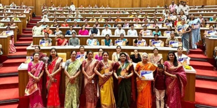 नारीशक्ती हीच राष्ट्रशक्ती – पालकमंत्री गुलाबराव पाटील