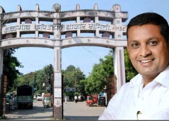 जळगाव बाजार समितीच्या सभापतीविरोधात १२ संचालकांचा अविश्वास प्रस्ताव ; राजकीय वर्तुळात खळबळ