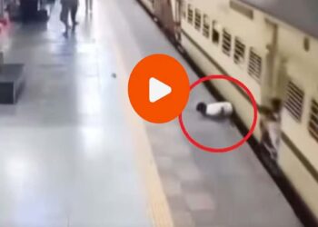 धावती ट्रेन पकडताना हात सुटला, अन्.. थरकाप उडवणारा VIDEO व्हायरल